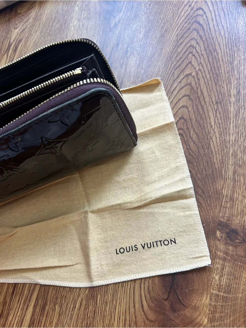 Louis Vuitton Vernis Long Zip Wallet in Brown / Deep Burgundy